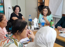 جمعية النجدة الاجتماعية لتنمية المرأة الفلسطينية تختتم اجتماع جمعيتها العمومية وتؤكد مواصلة جهودها لتمكين المرأة الفلسطينية