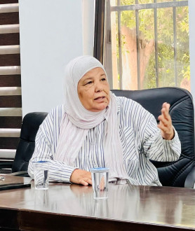 "ايديكم معنا"