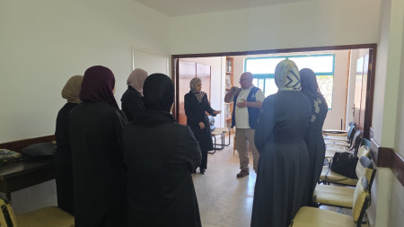 جمعية النجدة الاجتماعية تنفذ جلسة تفريغ نفسي للنساء في الخليل بالشراكة مع مؤسسة أنار