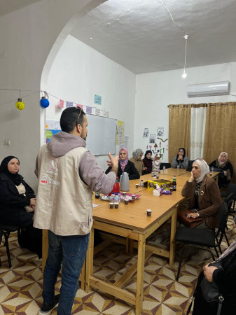 تعزيز الوعي المجتمعي: أنشطة توعوية للنساء والأطفال حول الحماية من النزاعات ومخاطر الذخائر المتفجرة